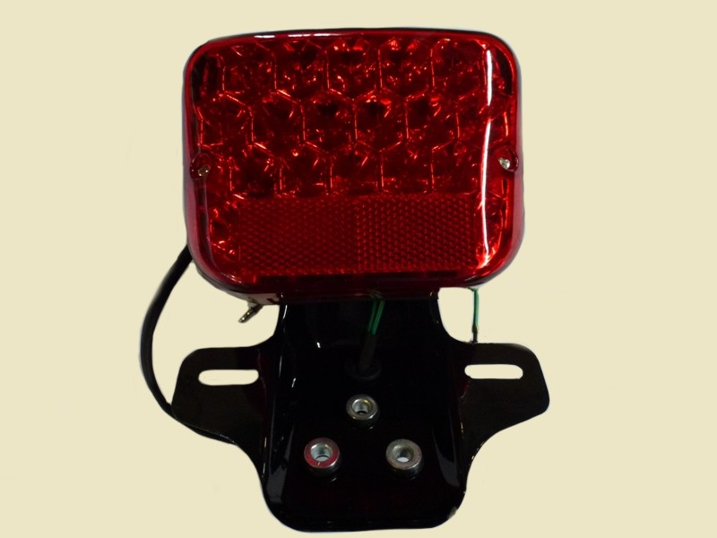 Фонарь задний в сборе с кронштейном LED, ALPHA DELTA Фонарь задний в сборе с кронштейном LED, ALPHA DELTA